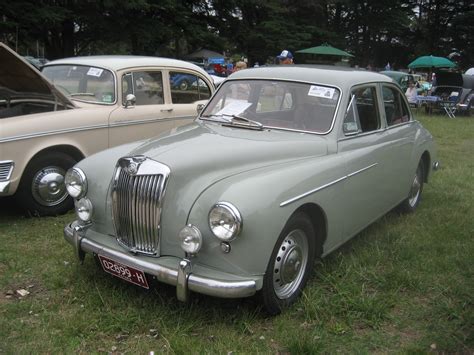 TopWorldAuto >> Photos of MG Magnette ZB - photo galleries