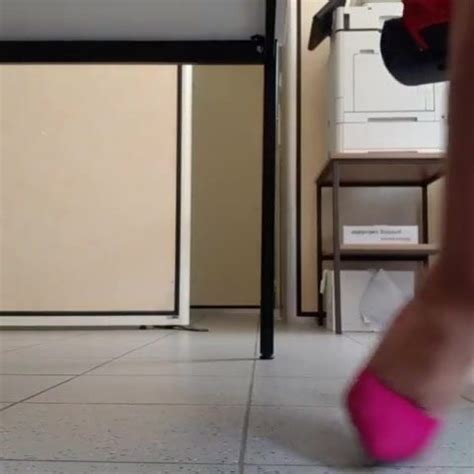 I Piedi Della Segretaria Free Fetish Porn A2 XHamster