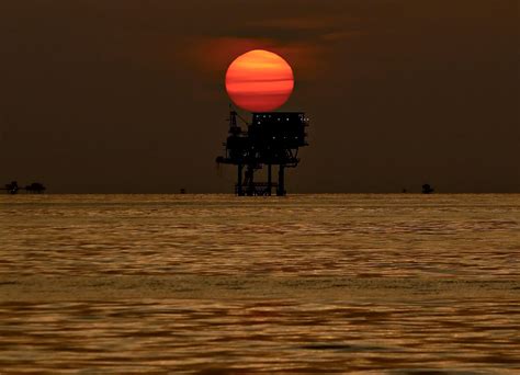 Worlds Priciest Oil Auction May Raise Billion In Brazil Bloomberg