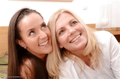 Gorgeous Daughter Fucks Mature Lesbian Aunty PART 1 40 Nude Pics XHamster