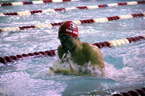 Usd Swim And Dive Team Falls To Sdsu The Volante