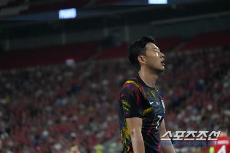 일문일답 캡틴 손흥민 클린스만 재택근무 논란에 현대 축구 한 스포츠조선