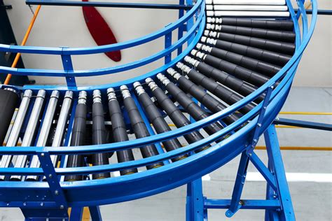 Smart Warehouse Roller Conveyor Systems | Dexion Apac