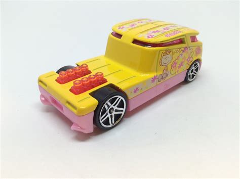 Julian S Hot Wheels Blog Qombee Sally Peanuts