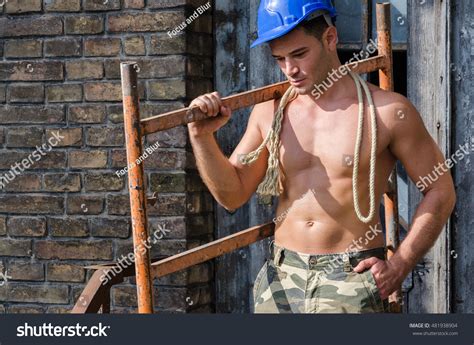 1 447 Naked Construction Worker Images Stock Photos Vectors Shutterstock