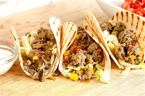 Ground beef tacos - ohmydish.com