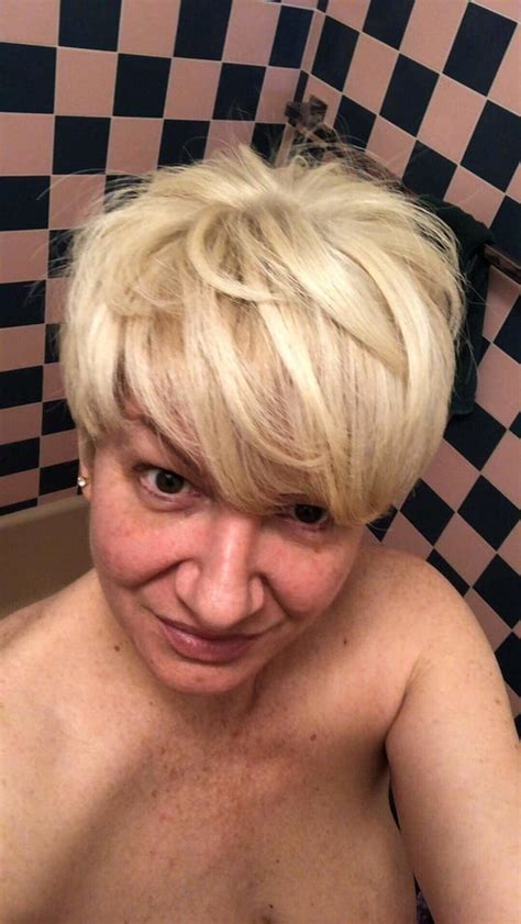 Facebook Milfs Porn Pictures Xxx Photos Sex Images Page Pictoa