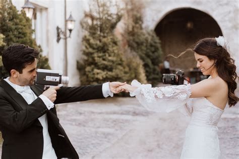 Dramatic and Chic Mexican Hacienda Wedding | Junebug Weddings