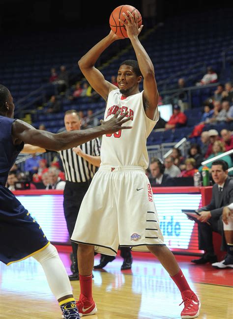 Quinnipiac Defense Stops Fairfield