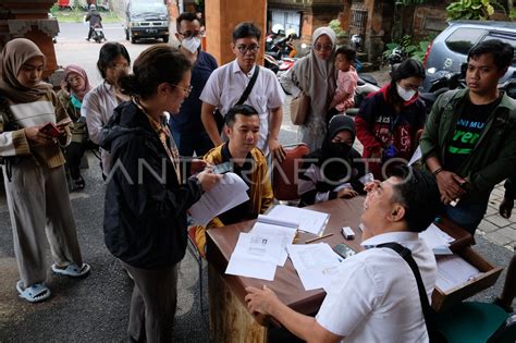 Hari Terakhir Layanan Pindah Memilih Di Kpu Kota Denpasar Antara Foto