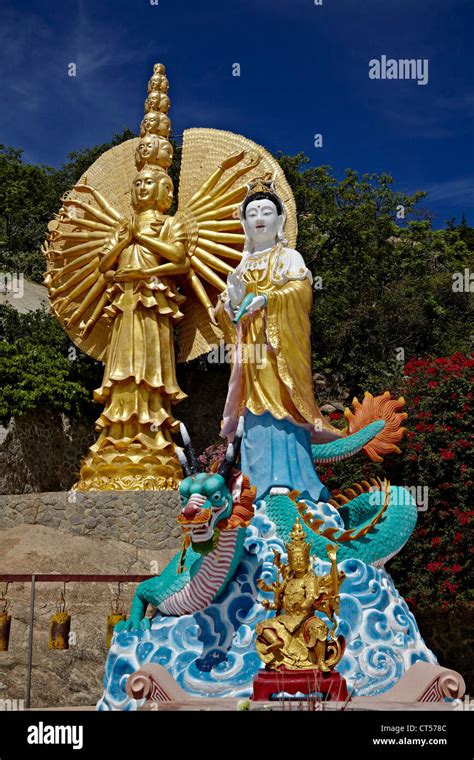 Chinese Goddess Statues At Hi Res Stock Photography And Images Alamy