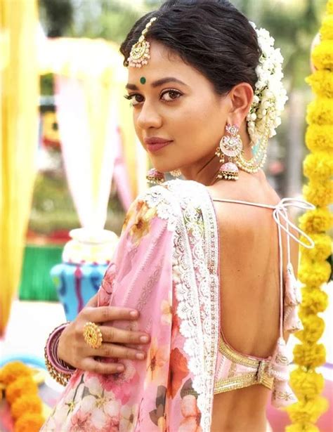 Hot Photos Of Shruti Sharma In Saree Wiki Bio Tv Shows Films Iinstagram SpideyPosts