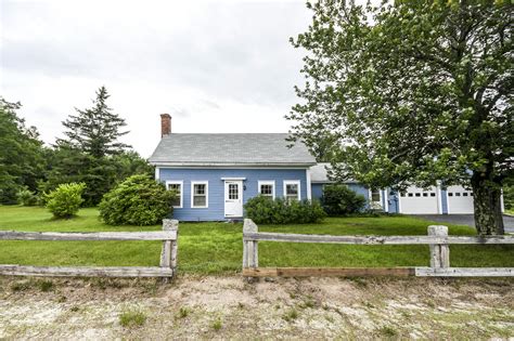 152 Raymond Hill Rd Raymond Me 04071 Mls 1563838 Coldwell Banker