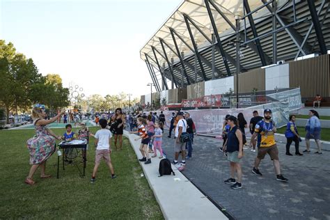 Commbank Stadium Populous