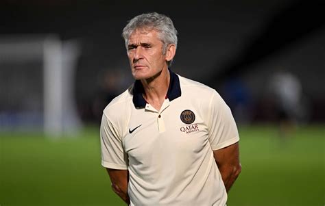 PSG féminin Lentraîneur Gérard Prêcheur laisse la place à son fils