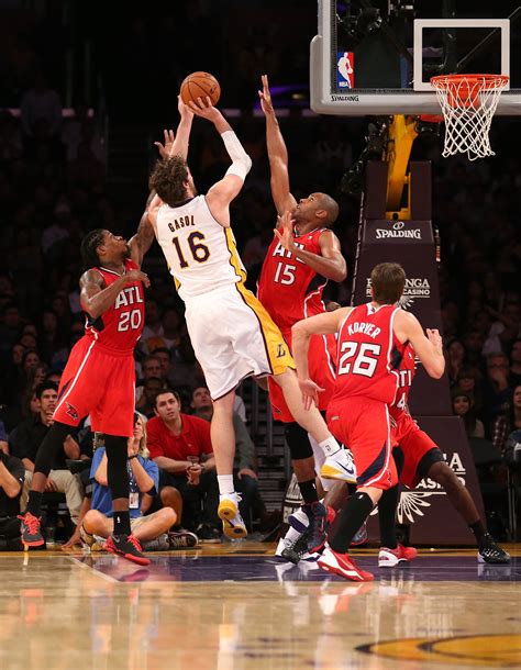 Gasol Decide La Sufrida Victoria De Los Lakers Frente A Atlanta