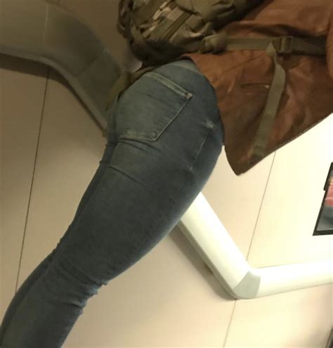 Slutty Girl Trying To Show Her Ass To Us All Tight Jeans Forum
