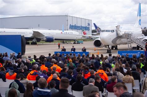 Aerolíneas Argentinas Presentó Su Primer Avión De Carga En Su Flota