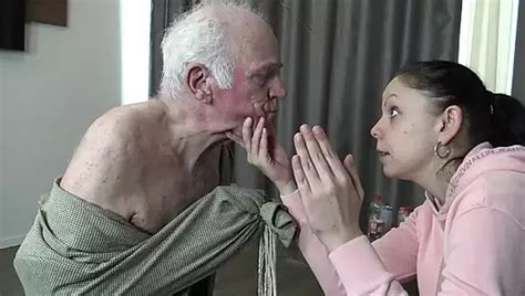 Giantess Face Slapping Don T Look At My Boobs HD Porn XHamster