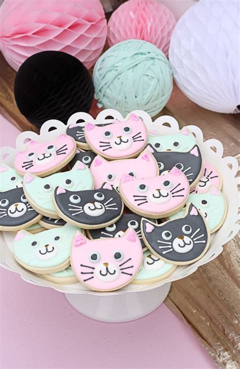 kitty cat birthday party! #Birthdaycookies | Cat themed birthday party ...