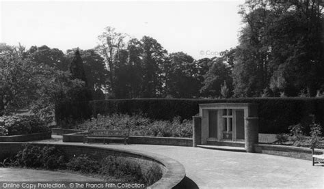 Photo of East Grinstead, East Court Park c.1965