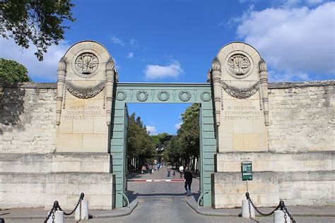 Père Lachaise Cemetery- Paris' Legendary Necropolis