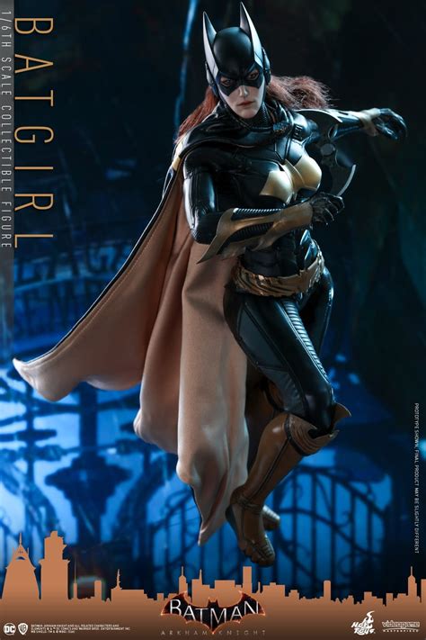Batgirl Takes On Gotham With New Hot Toys Figure