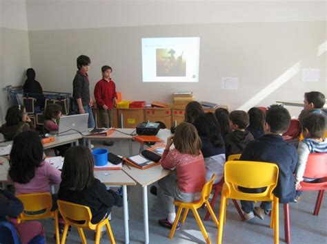 Escola Da Ponte - Escola da Ponte radicaliza a ideia de autonomia dos estudantes - Centro ...
