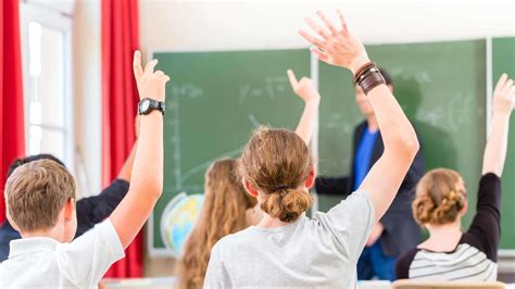 Warum So Wenig Ausl Ndische Lehrkr Fte In Deutschen Schulen Unterrichten