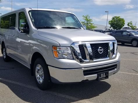 New 2019 Nissan NV Passenger NV3500 HD SV V6 RWD Full-size Passenger Van