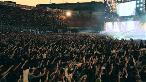 Hdone Ok Rock Clock Strikes Mighty Long Fall At Yokohama Stadium