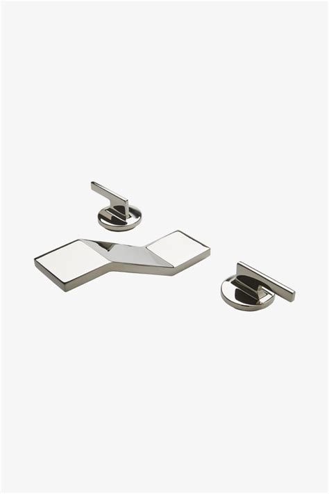 Formwork Low Profile Three Hole Deck Mounted Lavatory Faucet With Metal