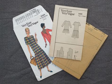 Vintage Misses Dress Pattern Drop Waist Dress Vogue Very Easy