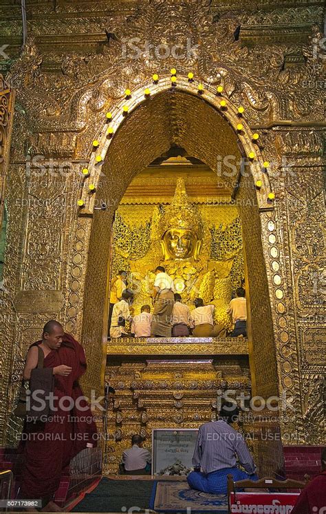 Worshipers Pray In The Mahamuni Pagoda Stock Photo Download Image Now