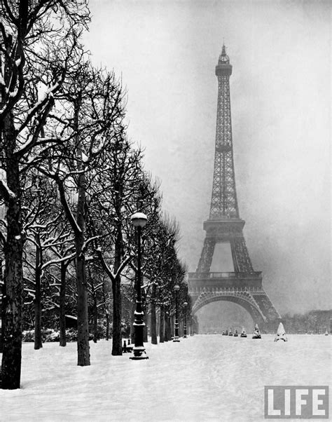 A Beautiful, Snowy Paris in 1948 ~ Vintage Everyday