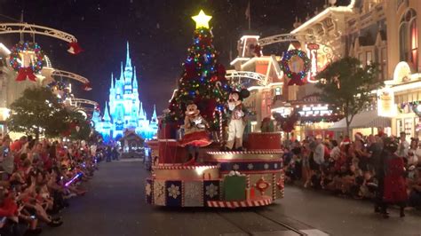 Christmas At Disney Decoration World