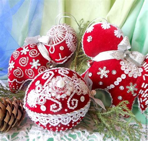 ЗАСНЕЖЕННАЯ ФЕРМА фигурки животных на елку из бархата с вышивкой в ...