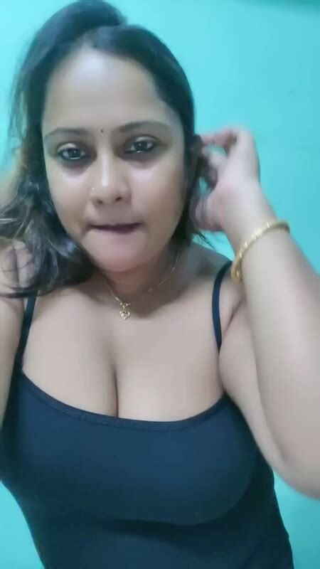 Desi Chubby Bhabhi Hot Live Live Streams Tango Instagram OnlyFans DropMMS