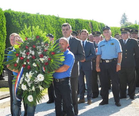 Položeni vijenci uoči Dana domovinske zahvalnosti