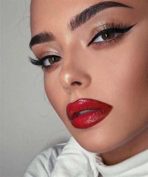 Pin By On Red Lips Makeup Look Red Lipstick