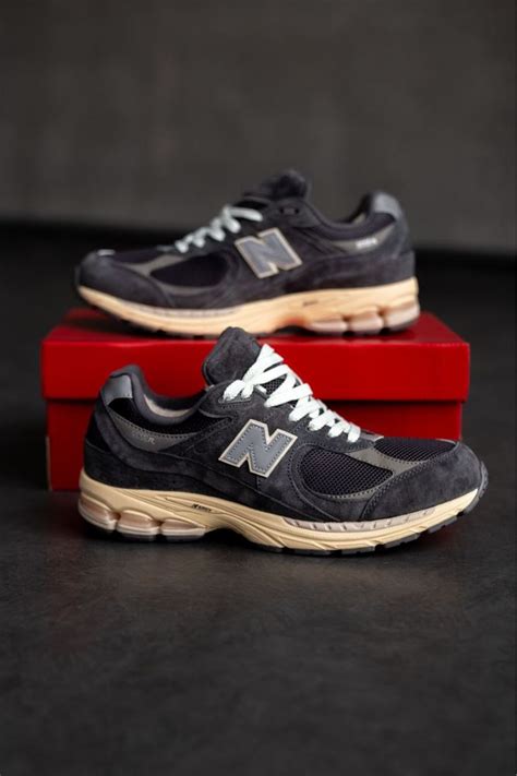 Оригинальные зимние кроссовки New Balance 2002R: 3 200 грн. - Інші ...