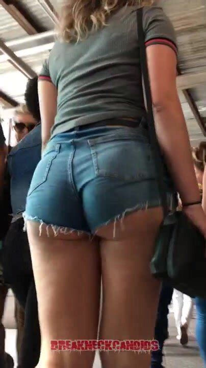 CANDID BLONDE PERFECT ASS ThisVid