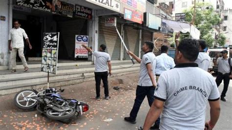 Gujarat Stones Pelted At Ram Navami Procession In Vadodara R