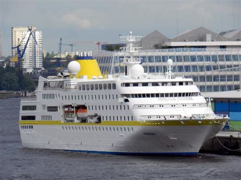 Mv Hamburg Passenger Cruise Ship Details And Current Position Imo 9138329 Vesselfinder