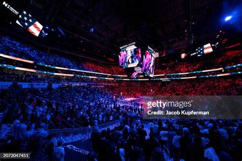 98,196 Charlotte Hornets Arena Stock Photos, High-Res Pictures, and ...