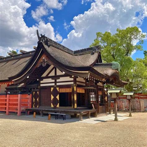 Sumiyoshi Taisha Shrine: Ancient Shinto Shrine in Osaka