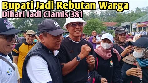 Warga Ciamis Rebutan Berpoto Keren Dengan Bupati Herdiyat Diacara Hari