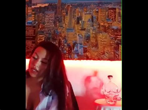 HOT GIRL XXX MASTURBATES LIVE BLUEE OFFICIAL XVIDEOS