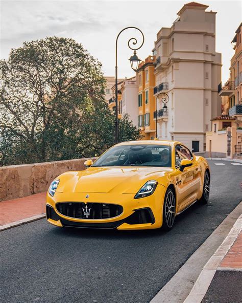 Maserati Japan マセラティ ジャパンさんのインスタグラム写真 Maserati Japan マセラティ ジャパンinstagram「グラントゥーリズモの世界に浸る