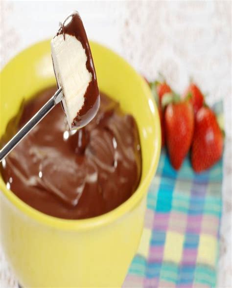 Fondue chocolat à la cannelle pour 4 personnes Recettes Elle à Table